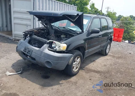2005 Ford Escape Xls из США, поврежденный, VIN 1FMYU02Z05DA06492